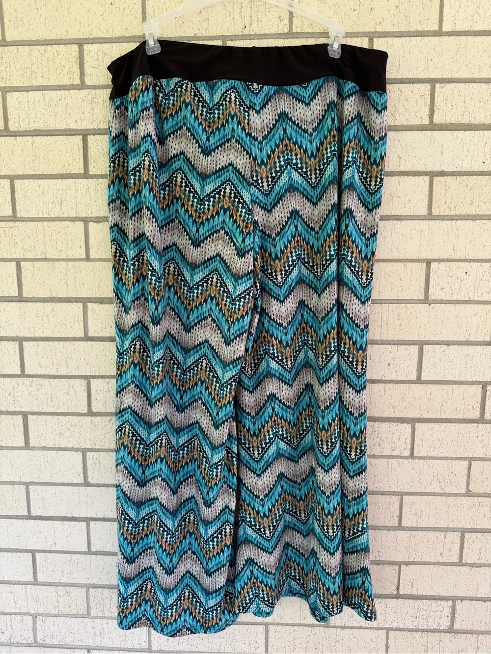 Women’s Chevron Print Pants – Teal & Black
